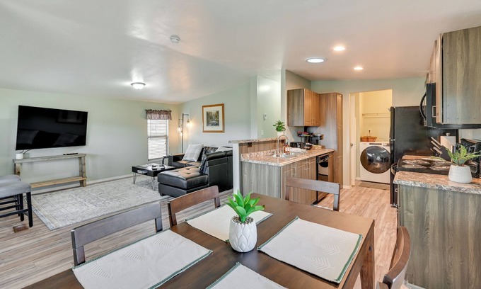 Williams House | 3 Mi to Grand Canyon Railway: Williams Retreat