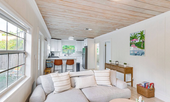 Old Northwood Historic District House | 3 Mi to Ocean: Pet-Friendly Gem in West Palm Beach