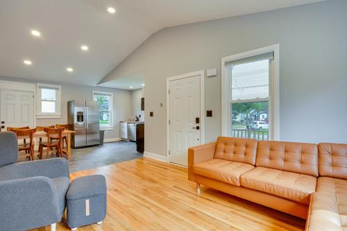 North Charleston House | 3 Mi to Park Circle North Charleston Abode!