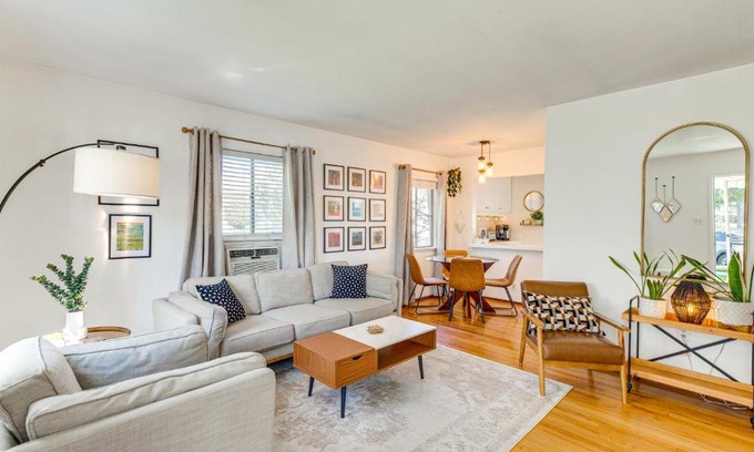 Magnolia Park House | 3 Mi to Universal Studios Chic Home with Yard!