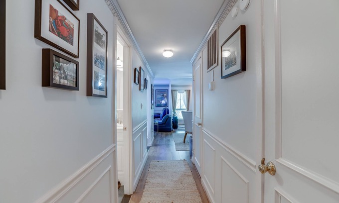 Downtown Baltimore Condo | 3 Months Min: HARBOR,Firplce,2Bdrm/2SPAbath/JetTub,2 Parkng,HomeGYM,Adjustbl Bed