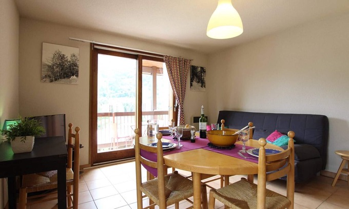 La Salle-les-Alpes Apartment | 3-room apartment, sleeps 7, near slopes with parking - La Salle-les-Alpes