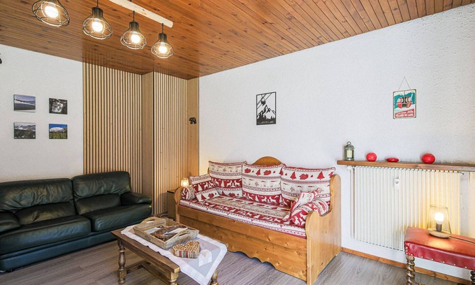 Villard-de-Lans Apartment | 3-room apartment near center with parking and ski locker