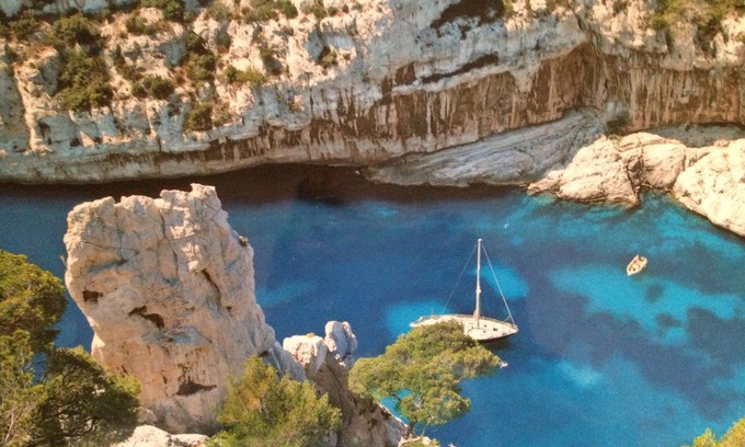 Cassis Apartment | 3-room apartment, beautiful sea view, garage and balcony