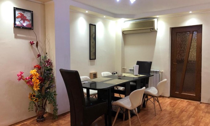 Tulcea Apartment | 3-Room Delta Modern Residence