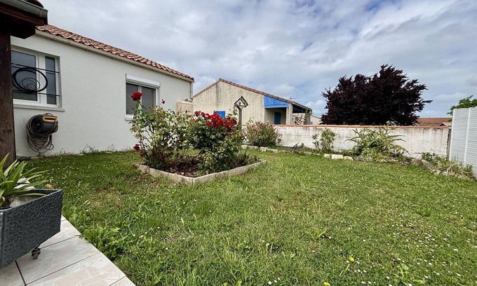 Saint-Pierre-d'Oleron House | 3-room family house, Saint-Pierre d'Oléron center, close to amenities