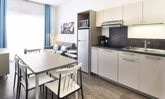 Jonzac Apartment | 3 rooms 6 persons