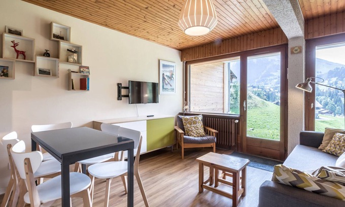 La Clusaz Apartment | 3 rooms, terrace, parking in La Clusaz