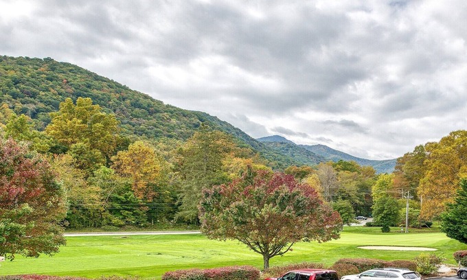 Maggie Valley Condo | 3's a Birdie - 2BR, 2BA Condo Golf & Mountain View