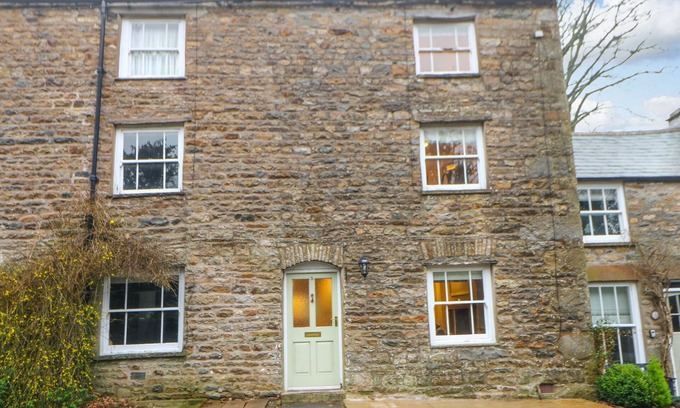Sedbergh Cottage | 3 SETTLEBECK COTTAGES, pet friendly in Sedbergh