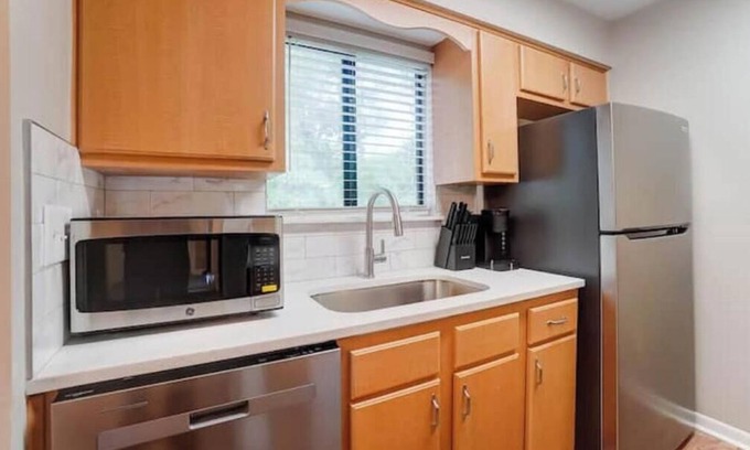 McAlpine House | 30+ Day Stay - South Charlotte Condo #3