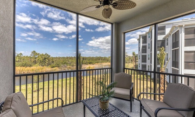 Punta Gorda Condo | 30-night min 3 bdrm 2nd floor Heritage Landing Golf Club Transfer Included!