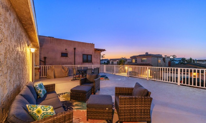 Oxnard Shores House | 30+ Night Stay! Great Location, Walk2Sand, Patio View