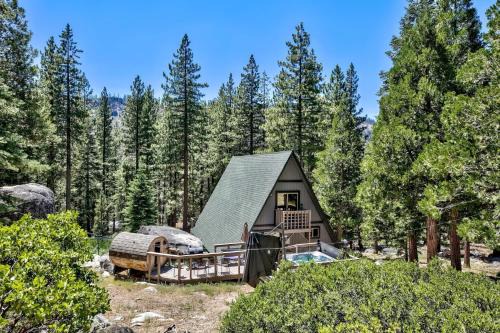 Christmas Valley House | 3001R Reindeer A Frame Cabin