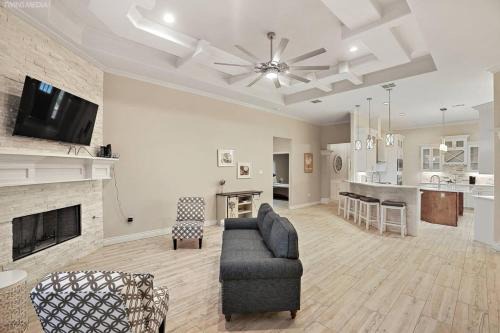 South Side House | 303 Perfect for larger companies