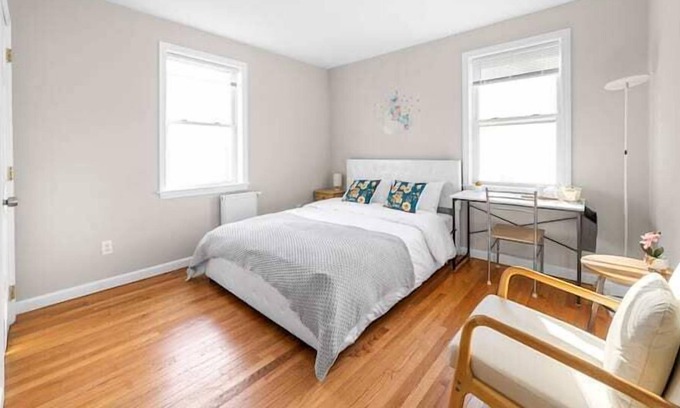 Piety Corner House | #303 Waltham Shared House by Zen Living