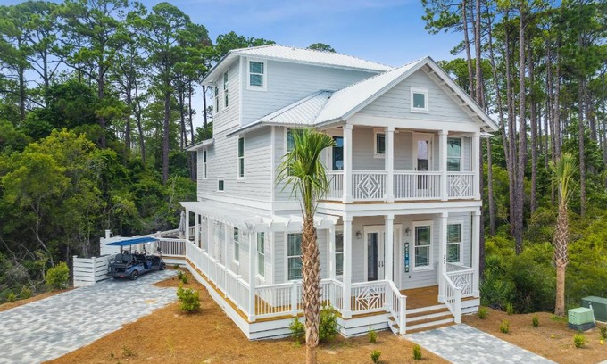 Treetop House | 30A Beach House - Wonderland at Treetop by Panhandle Getaways