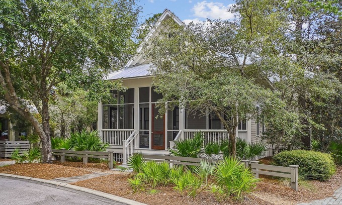 Cottage District House | 30A WaterColor Rental Steps to Pools, Beach Club, Shops, Restaurants + Bikes!