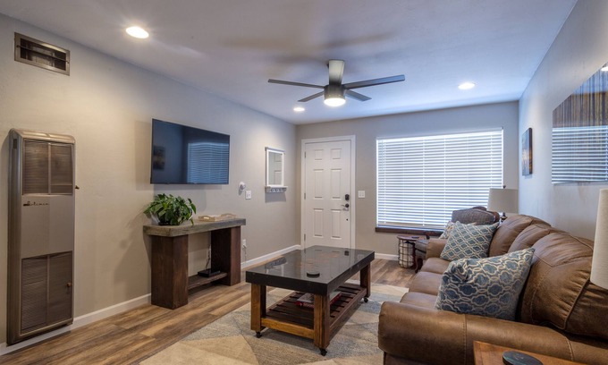 Flagstaff Apartment | (316)Aspen Getaway, Downtown Flagstaff