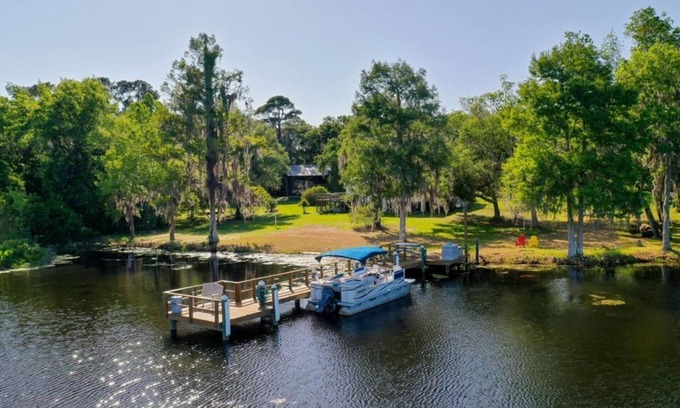 Crystal River House | ♥️🏖325’ LAKE ROUSSEAU WATERFRONT, 75’ PIER W/SLIP 🐠 55+ NATURE LOVERS DELIGHT⛱