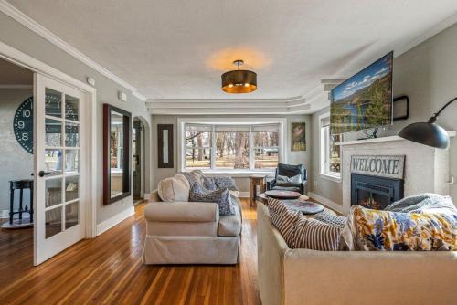 Fort Grounds House | 325 Park Drive
