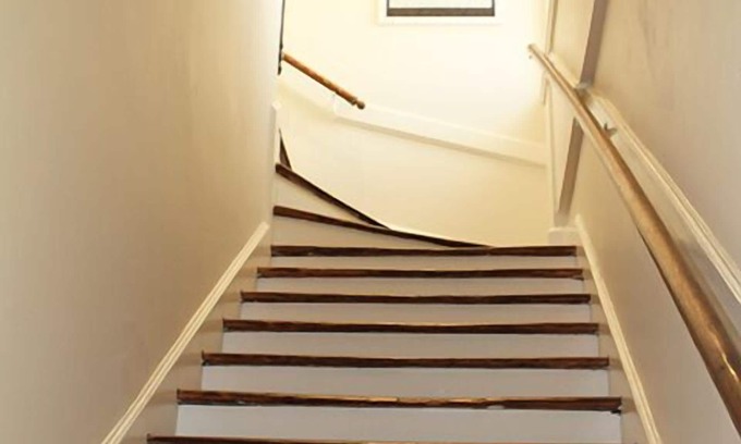 The Edge Apartment | 3300 SF 4BR/3Bth Pet-Friendly Loft 2 blks from Sun Studio has HUGE Rooftop Deck