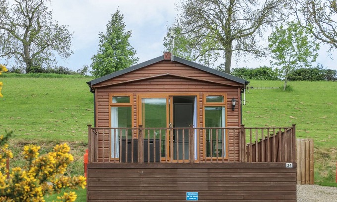 Tunstall House | 34 STAG LODGE, family friendly, character holiday cottage in Richmond