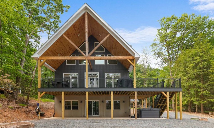 Lake Harmony Estates House | 344 m² House ∙ 7 bedrooms ∙ 22 guests