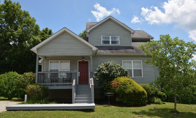 Taylorsville Cottage | 35-Lake and Bourbon Trail Getaway