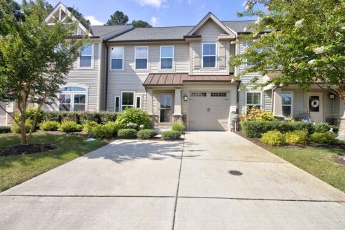 Frankford House | 36528 Putter Lane