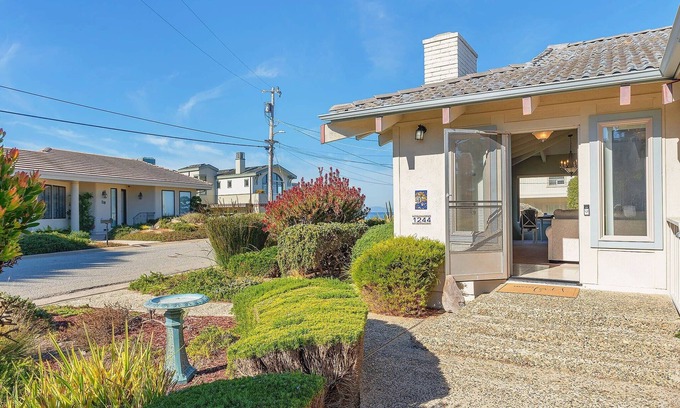 Pacific Grove House | 3894 Seacake - Bay View and Just Steps to the Sea
