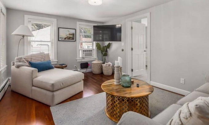 Rye Apartment | 39 Cable Rd., "The Eleanor"