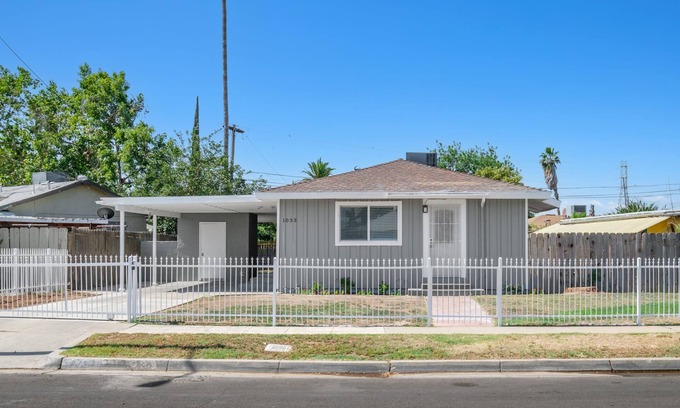 Fresno House | 3B/2Bth, Upgraded w Everything New, EasyA to US99