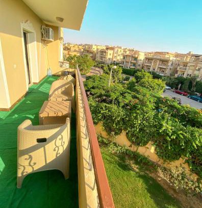 The 5th Settlement Apartment | 3BD Apartment in a family house with garden view