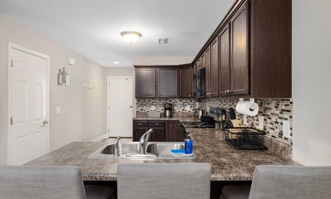 Johnson City Apartment | 3BR 2.5BA condo near downtown JC