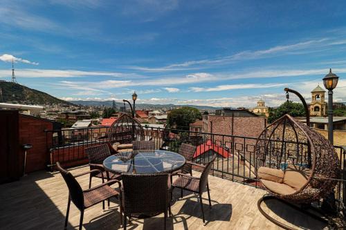 Avlabari Apartment | 3BR apt w huge terrace & magnificent views