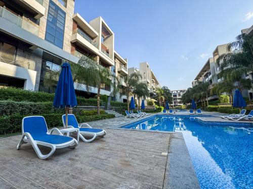 Ash-Shruq Apartment | 3BR Duplex With Rooftop in El Patio Casa Compound