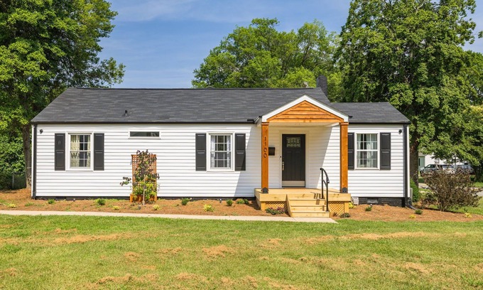 Green Valley House | 3BR Greensboro Retreat 5 Mins from Downtown