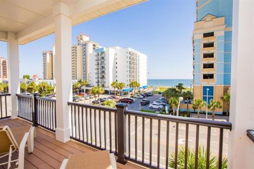 Myrtle Beach Apartment | 3BR Luxury Vacation Home - Unbeatable Location and View
