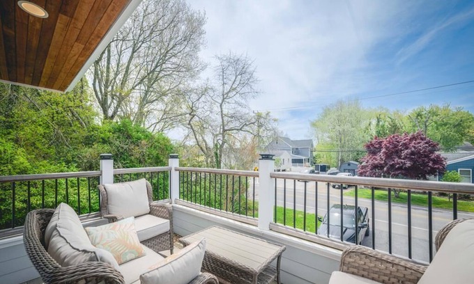 West Cape May House | 3BR Secluded Gem | Chic Design | Modern Amenities