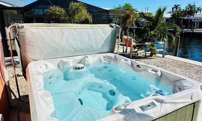 Matlacha House | 3BR Waterfront townhome Matlacha with hot tub, boat dock WiFi, bikes and kayaks