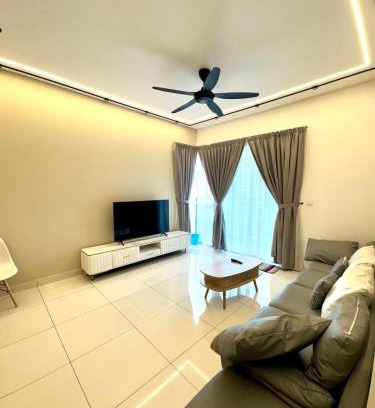 Kampung Segambut Dalam Apartment | 3Room 5 Pax stay in Mont Kiara