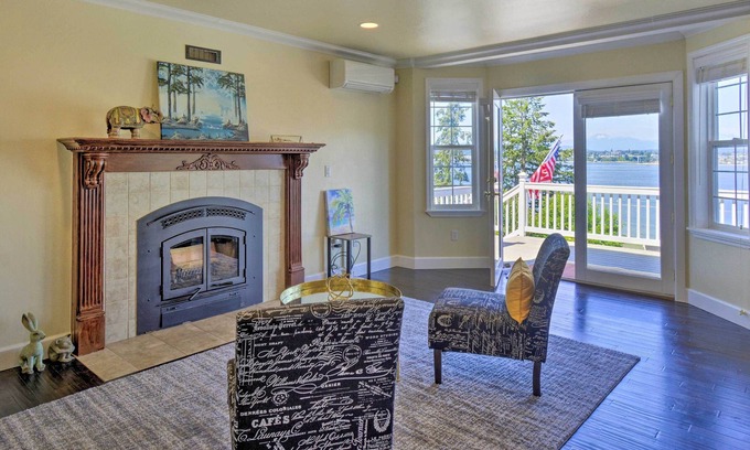 Retsil House | 4,200 Square Foot Beachfront Port Orchard Retreat!