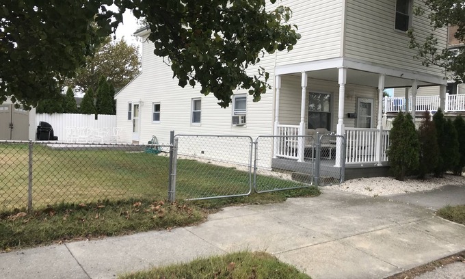 Cape May - Wildwood Apartment | 4.5 blocks to beach. Huge yard