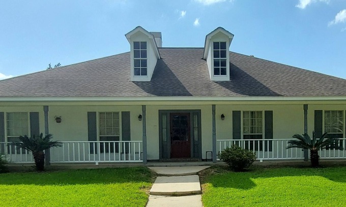 Highlands - Perkins House | 4 B/R HOUSE. Central Location. Clean and comfy.