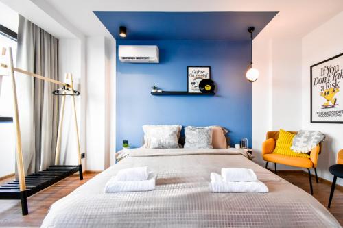 Sofia City Center Apartment | 4 Bdr 2 Bth Netflix Panorama Views