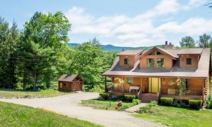 Thornton House | 4 bed/4 bath - White Mountain Retreat