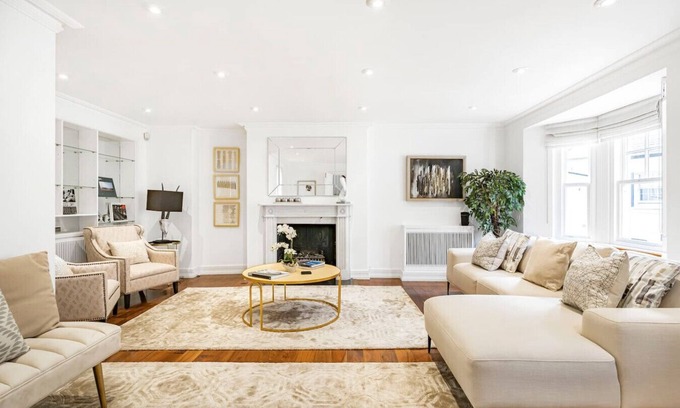 Brompton & Hans Town House | 4-Bed House | Next To Harrods | Pont Street Mews