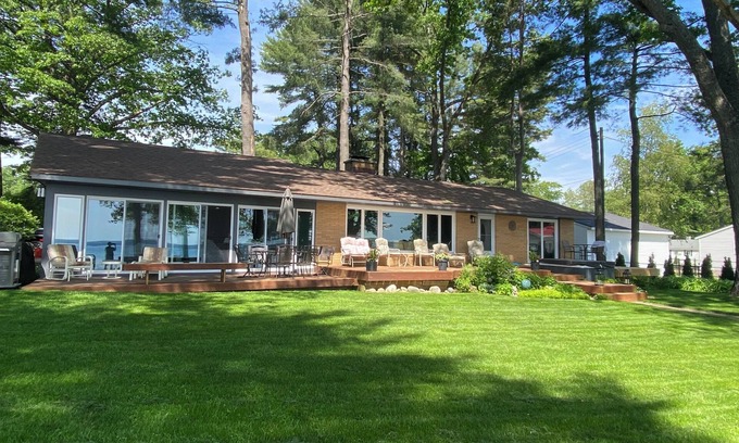 Higgins Lake House | 4 Bedroom 110 FT Lake Front on Beautiful Higgins Lake