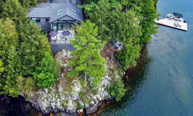 Seguin Cottage | 4 bedroom 2 bath island cottage on Lake Joseph! All day sun! Western Exposure!